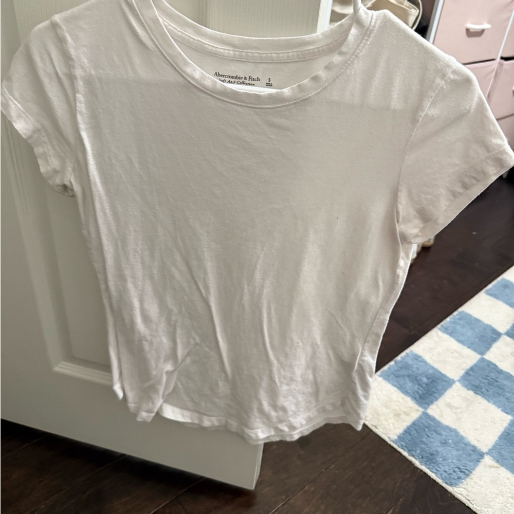 Abercrombie & Fitch Soft White Tee - Picture 2 of 2